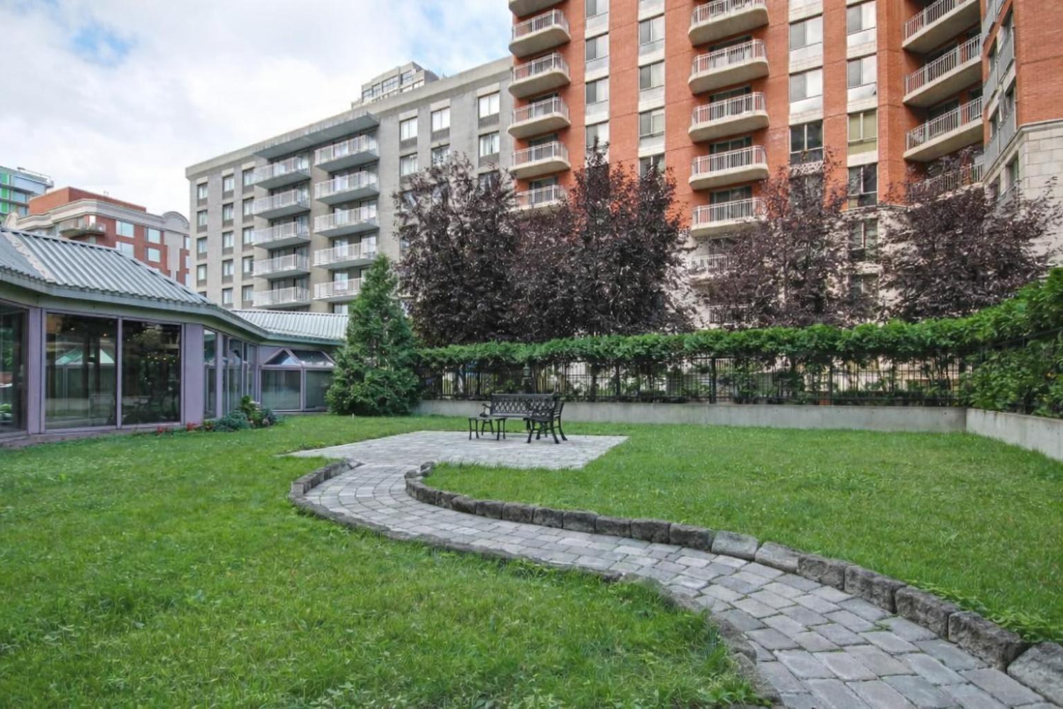 Beautiful Apartment - Gorgeous View Of The City - 7 Minute Walk To Metro - Self Check In — Photos 1