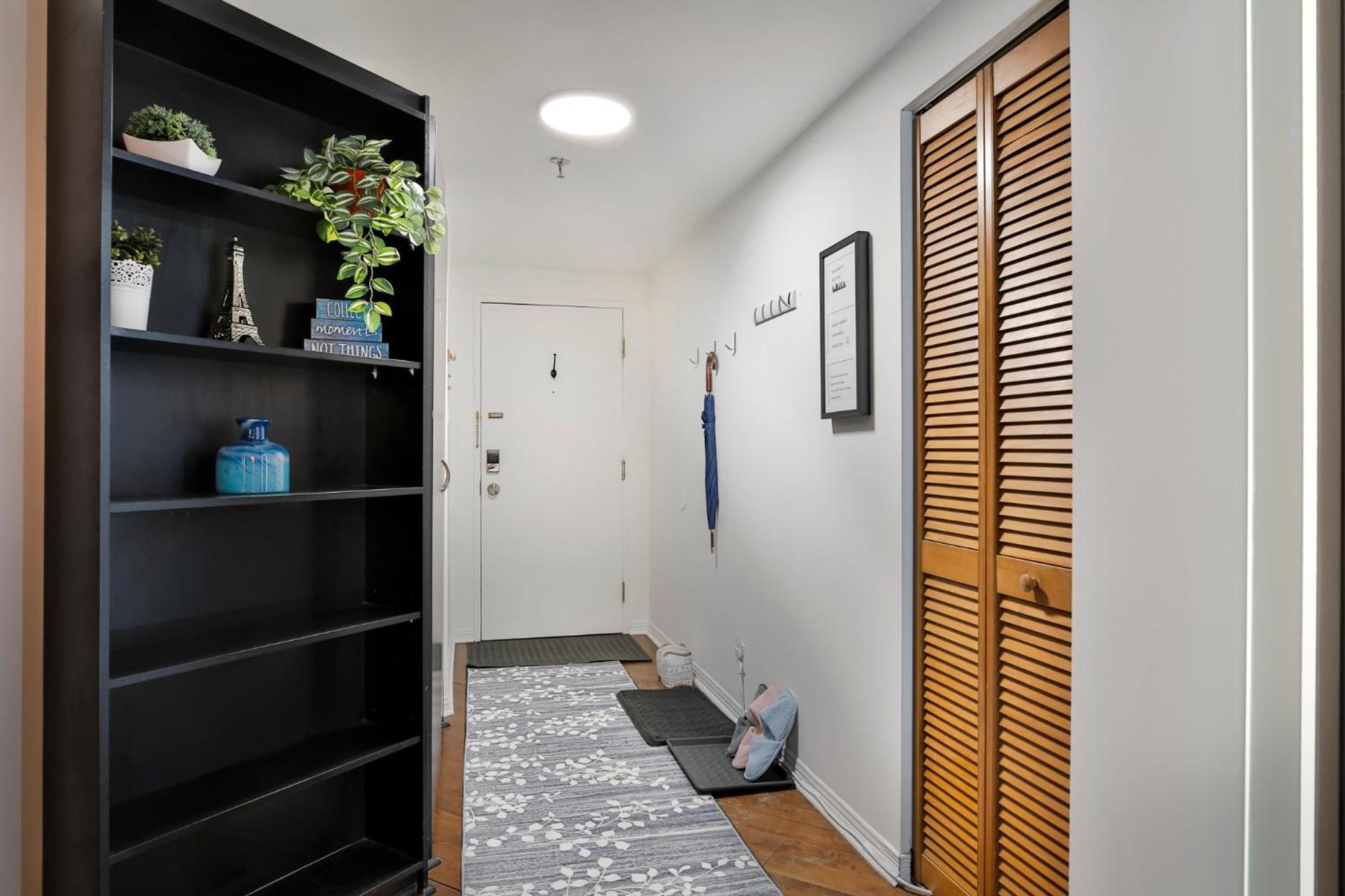 Beautiful Apartment - Gorgeous View Of The City - 7 Minute Walk To Metro - Self Check In — Photos 2